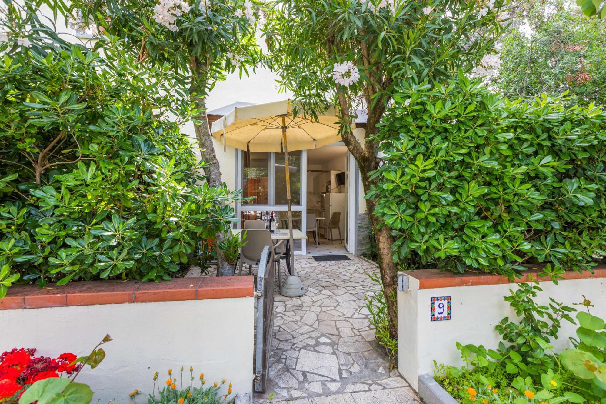 Residence Casa Di Caccia Марина-ди-Биббона Экстерьер фото